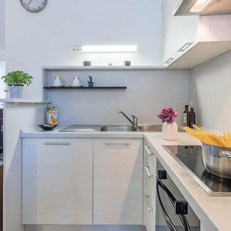 Amazing Apartment In Medulin With Wifi Exterior foto