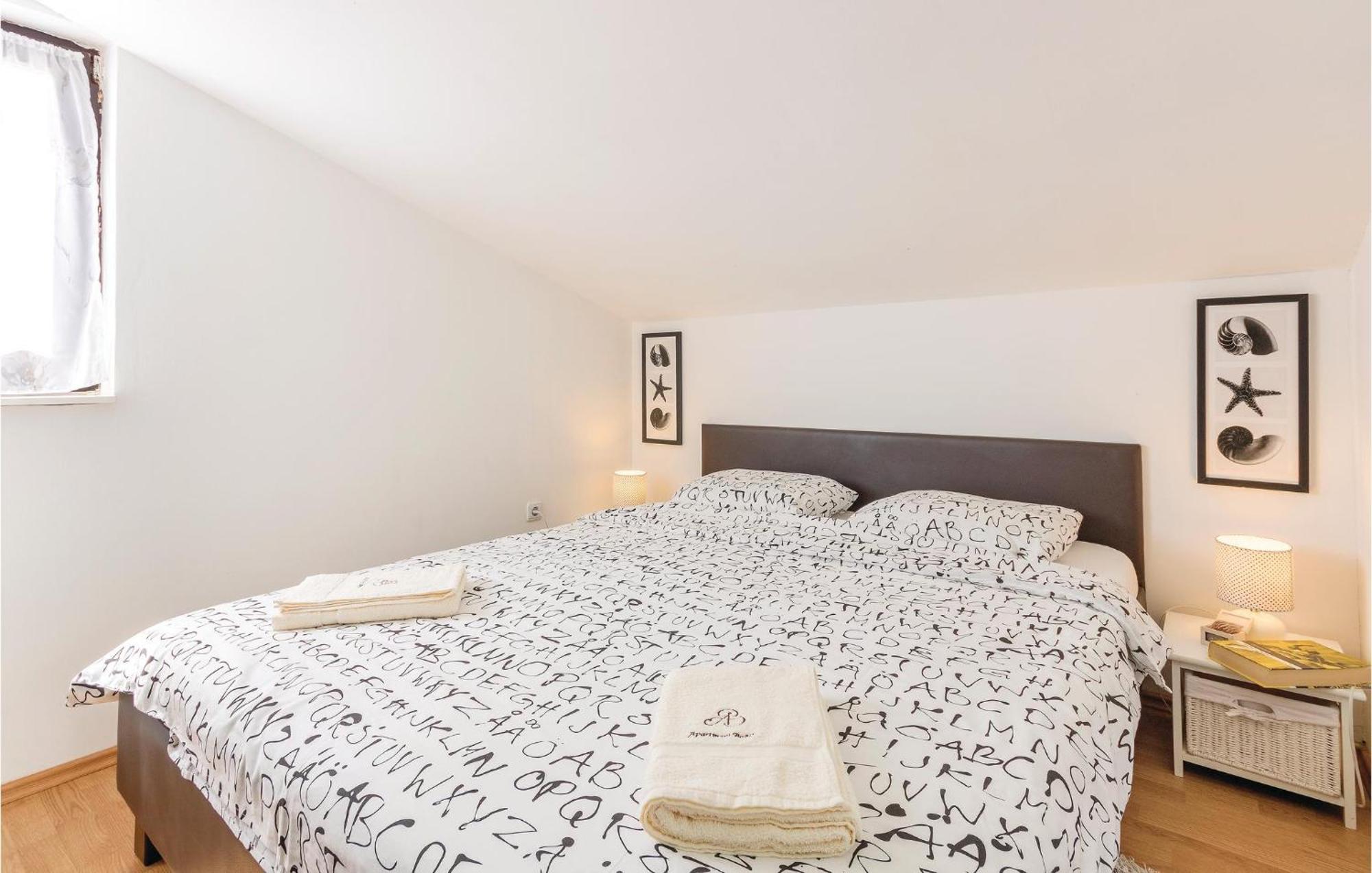 Amazing Apartment In Medulin With Wifi Exterior foto